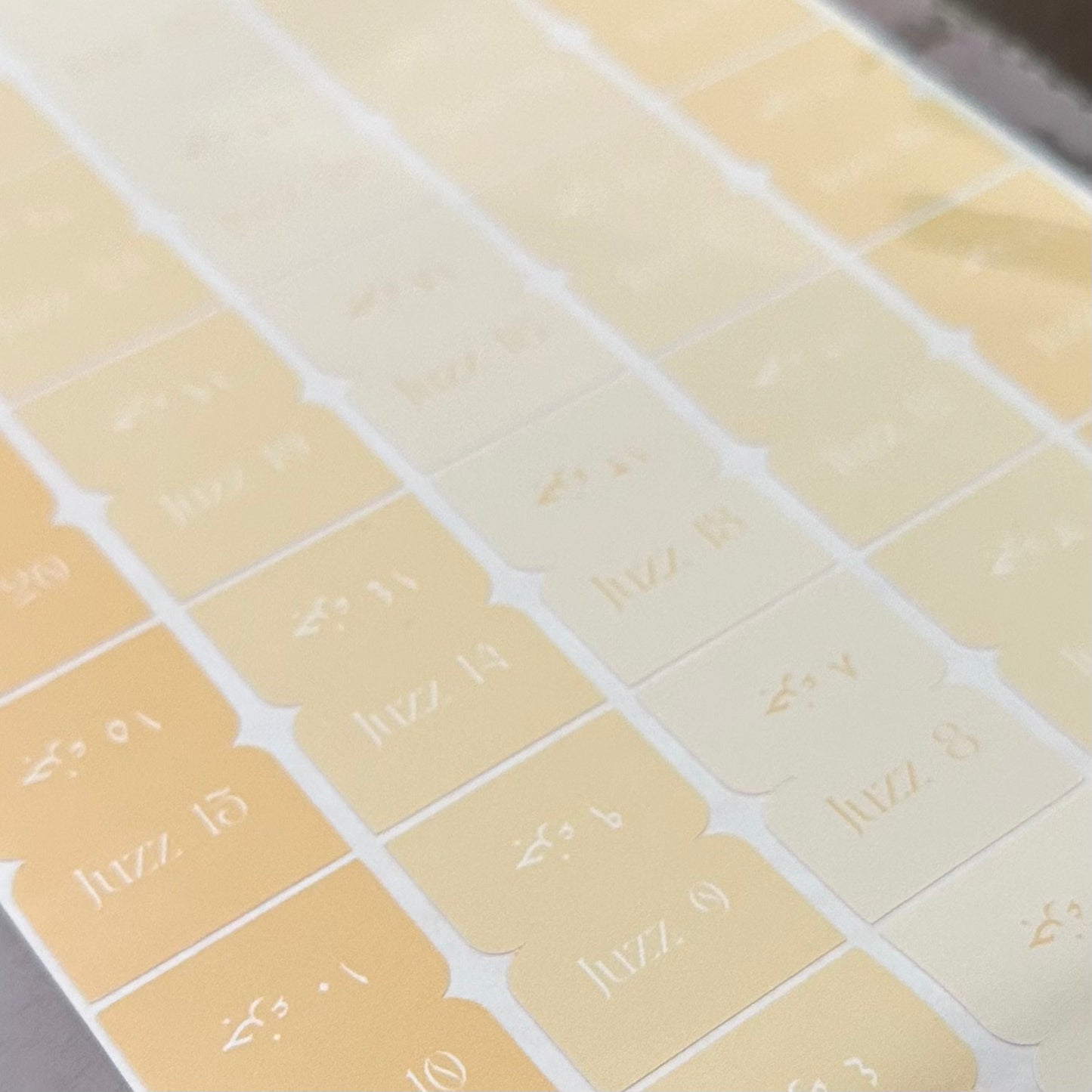 Onglets jaune pastel