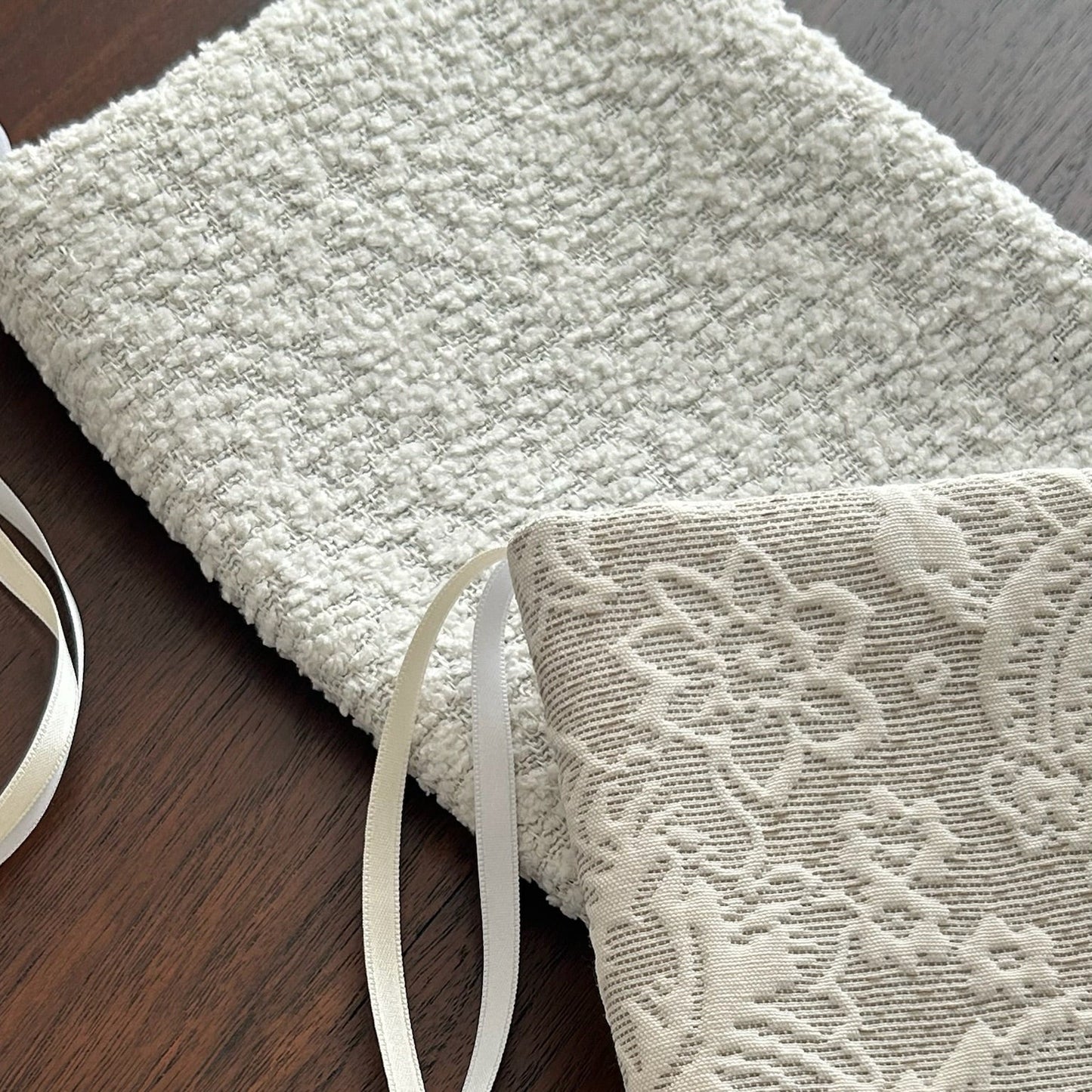 Protège Coran bouclé beige
